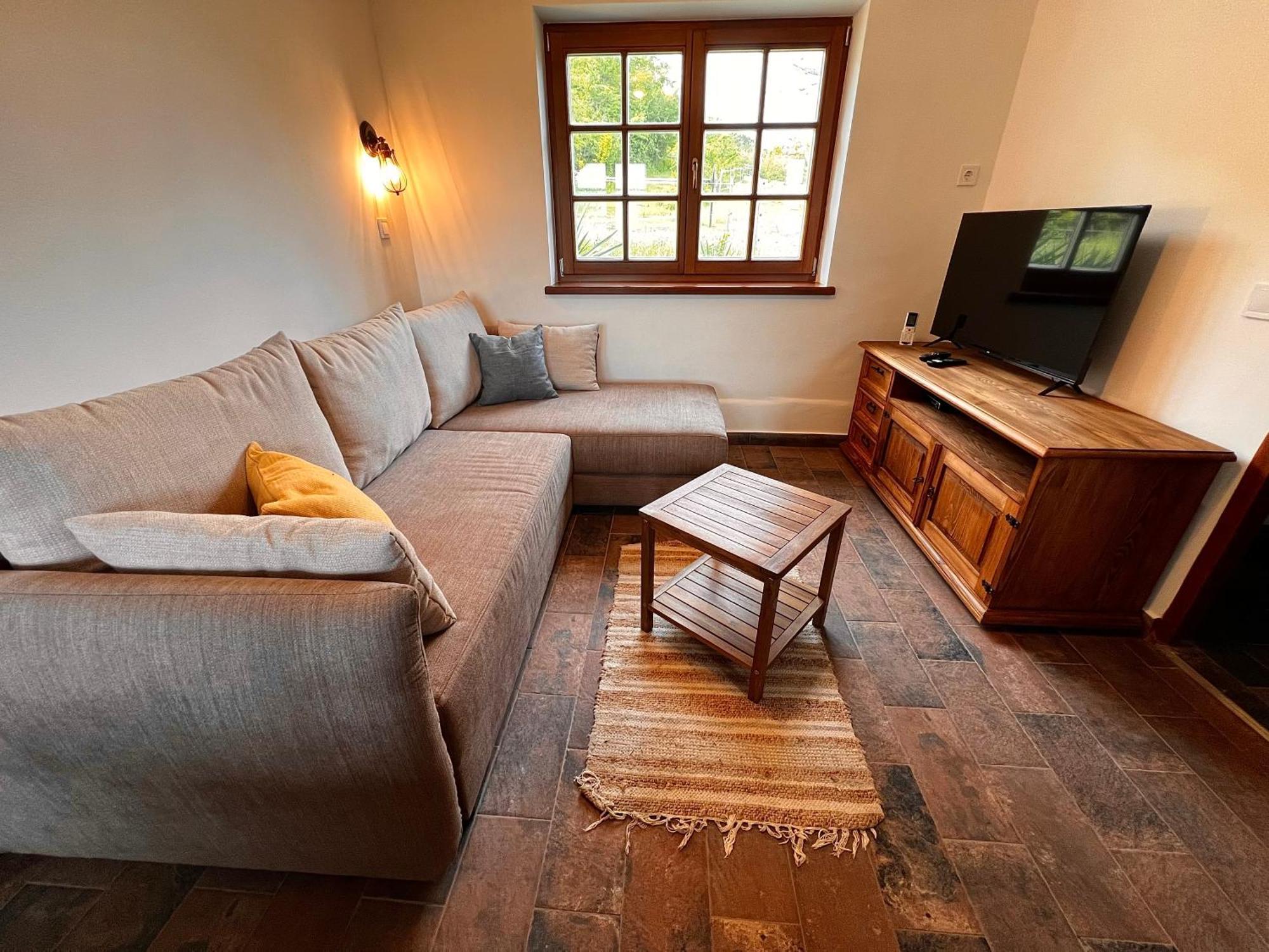 Pilisi Lovas Major, Dorog Bed & Breakfast Exterior photo